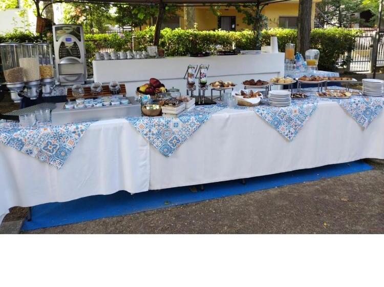 هتل Crdd Le Due Torri Riccione