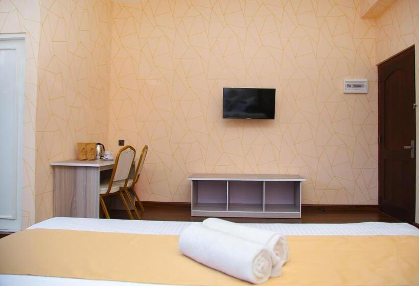 Hotel Crown Regency Badulla