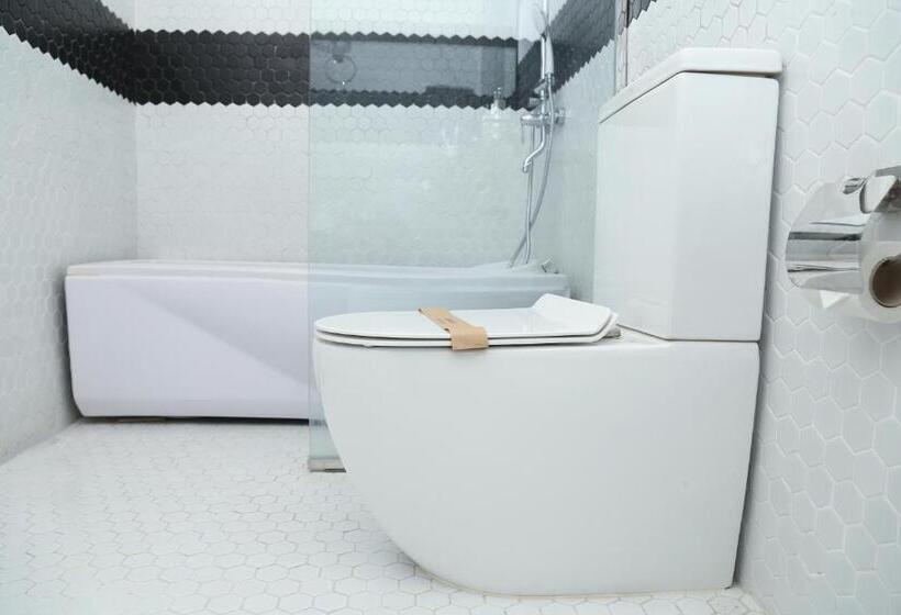 Hotel Crown Regency Badulla