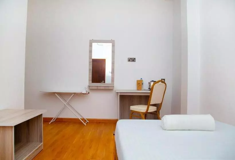 Hotelli Crown Regency  Badulla