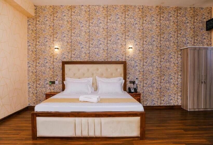 Hotel Crown Regency Badulla