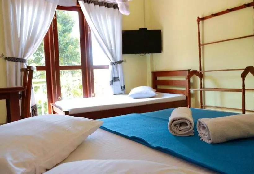ホテル Kandyfreedominn