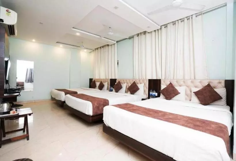 The Royal Galaxy   Hotel In Fateh Sagar Rd