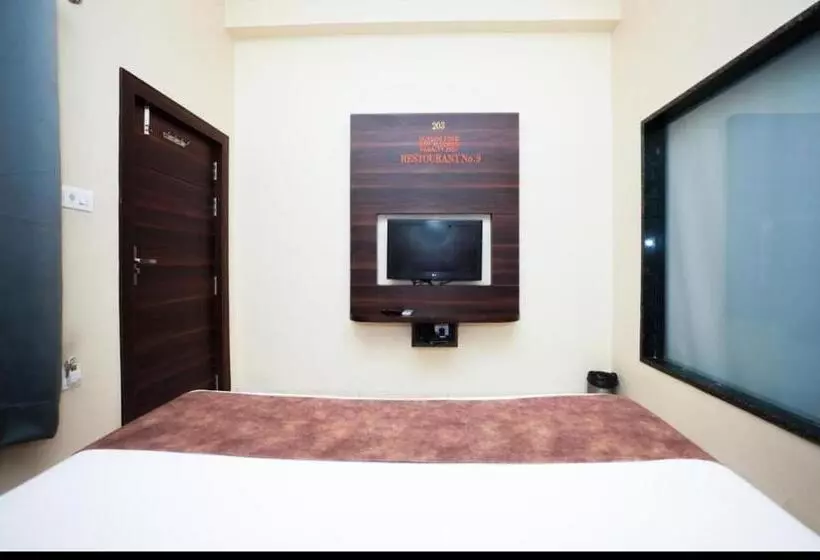 The Royal Galaxy   Hotel In Fateh Sagar Rd