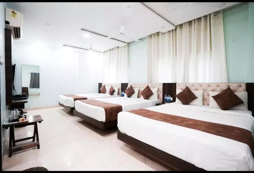 The Royal Galaxy   Hotel In Fateh Sagar Rd