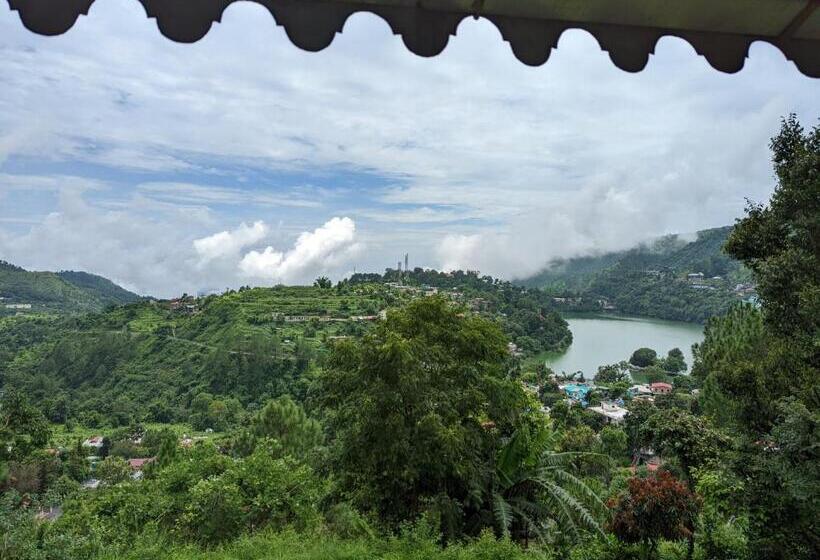 Hotel Sojourn With Nyoli 3bhk Villa