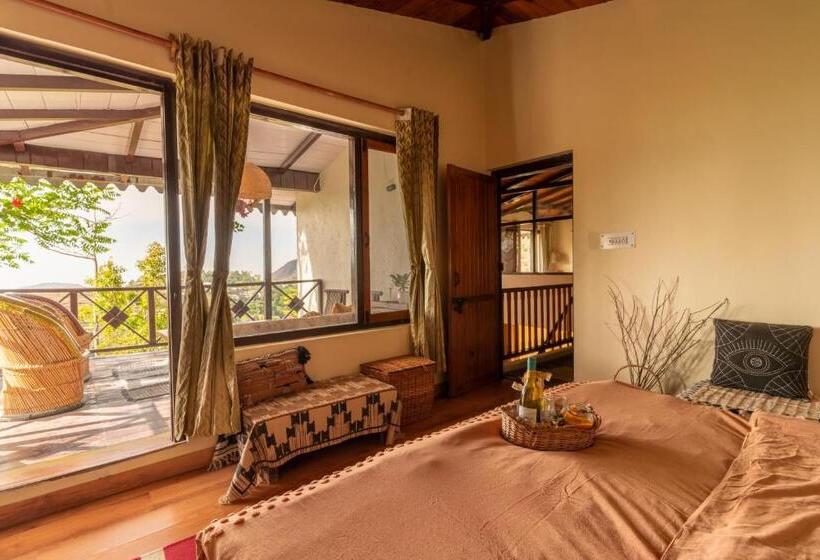 Hotel Sojourn With Nyoli 3bhk Villa