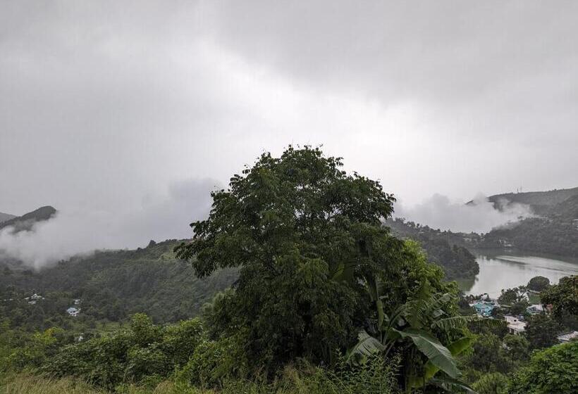 Hotel Sojourn With Nyoli 3bhk Villa