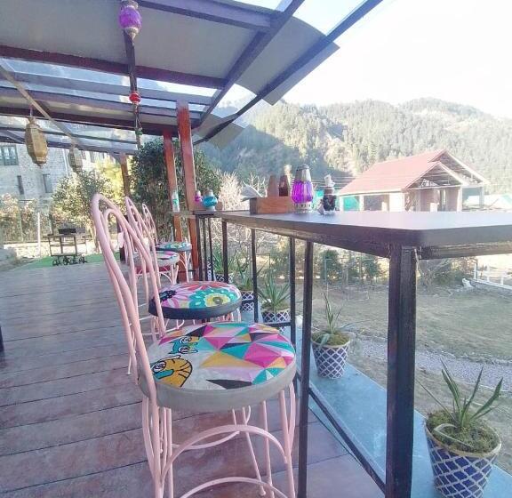 Hotel The Dancing Deer