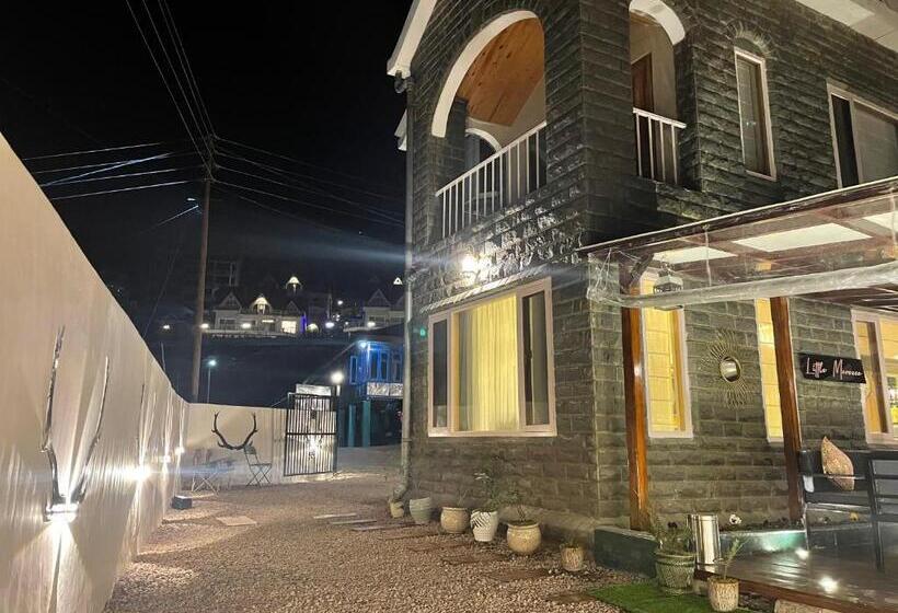 Hotel The Dancing Deer