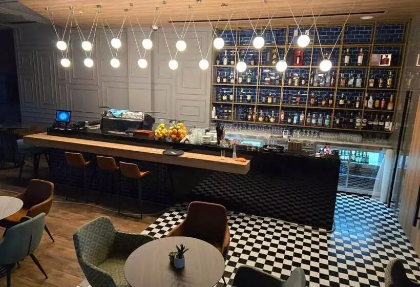 هتل Vojvoda Putnik