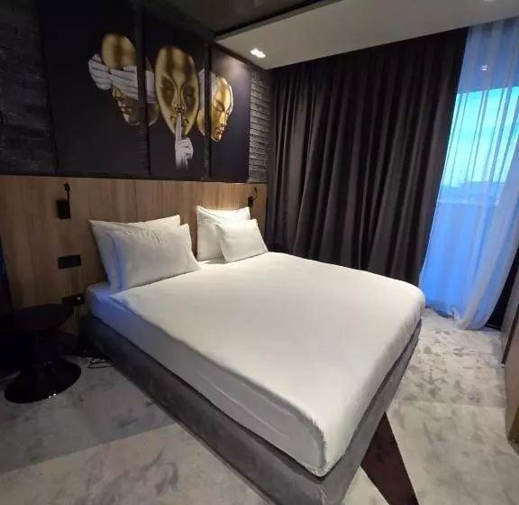 هتل Vojvoda Putnik