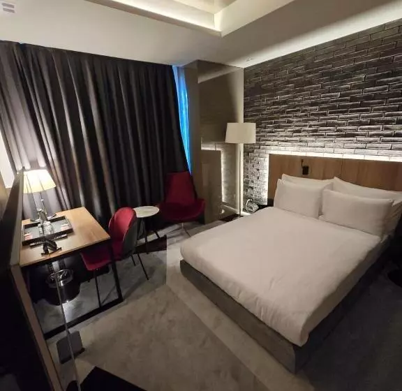 هتل Vojvoda Putnik