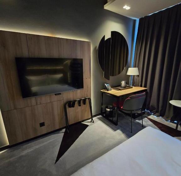 هتل Vojvoda Putnik