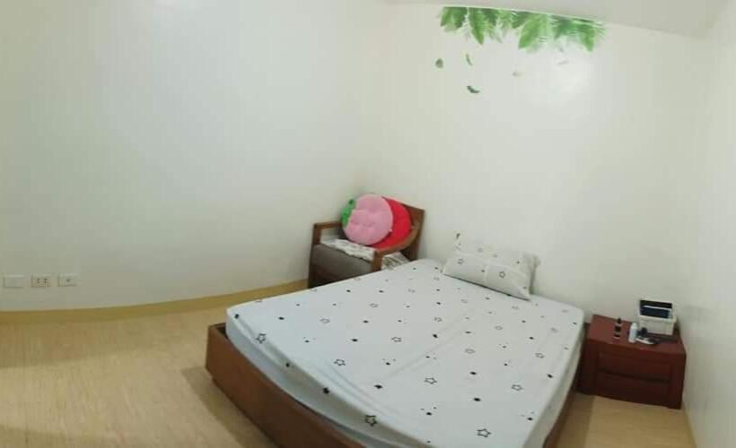 Mactan Oasis Garden 401