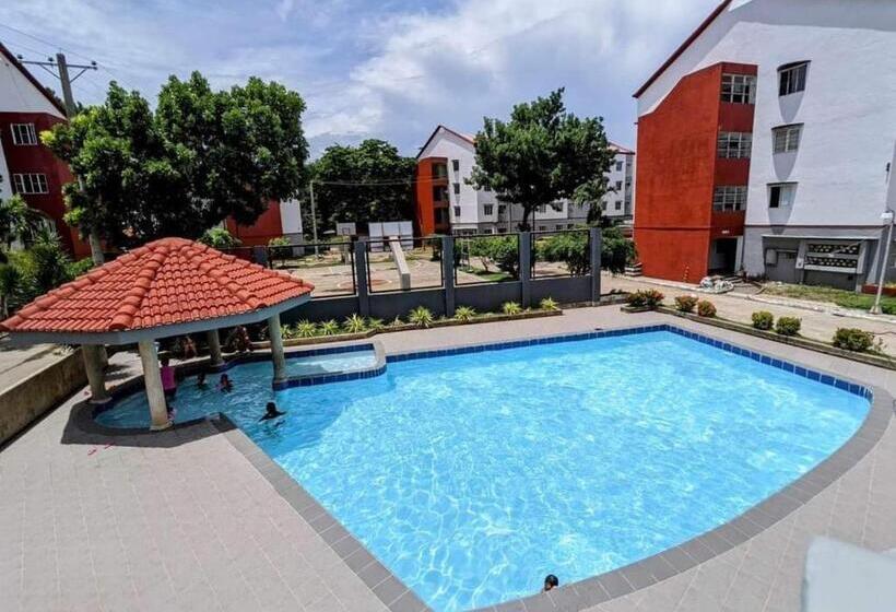 Mactan Oasis Garden 401