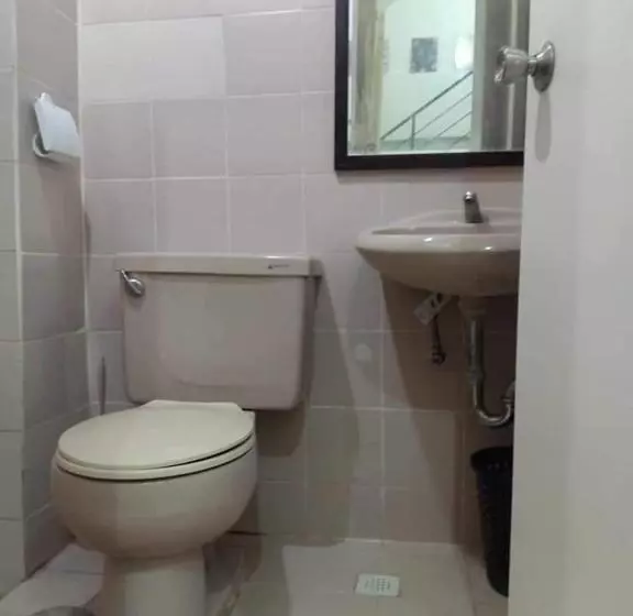 Mactan Oasis Garden 401