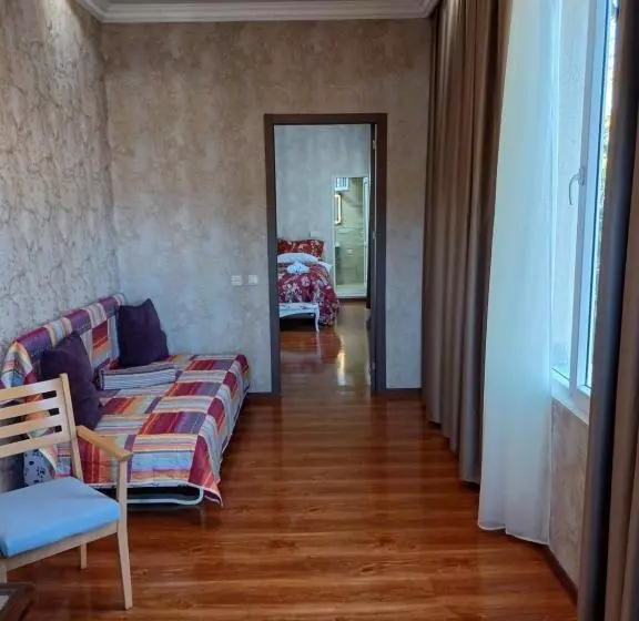 پانسیون Guest House Nano