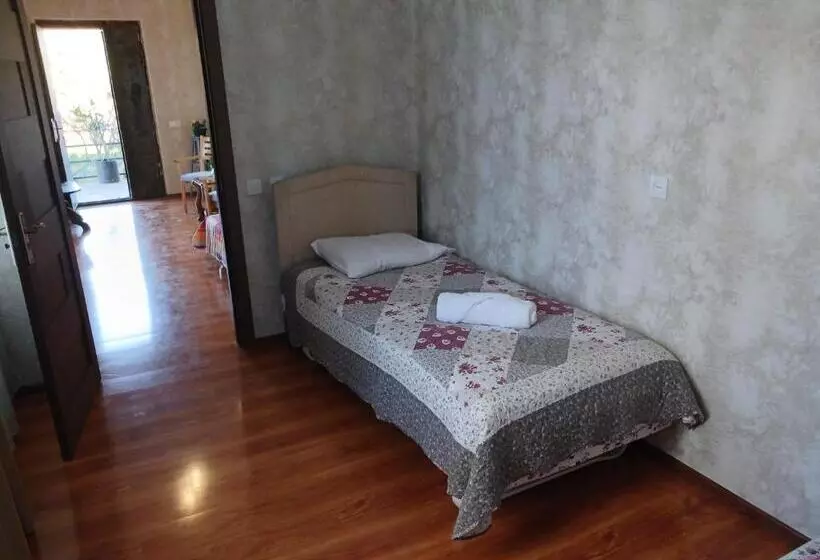 پانسیون Guest House Nano