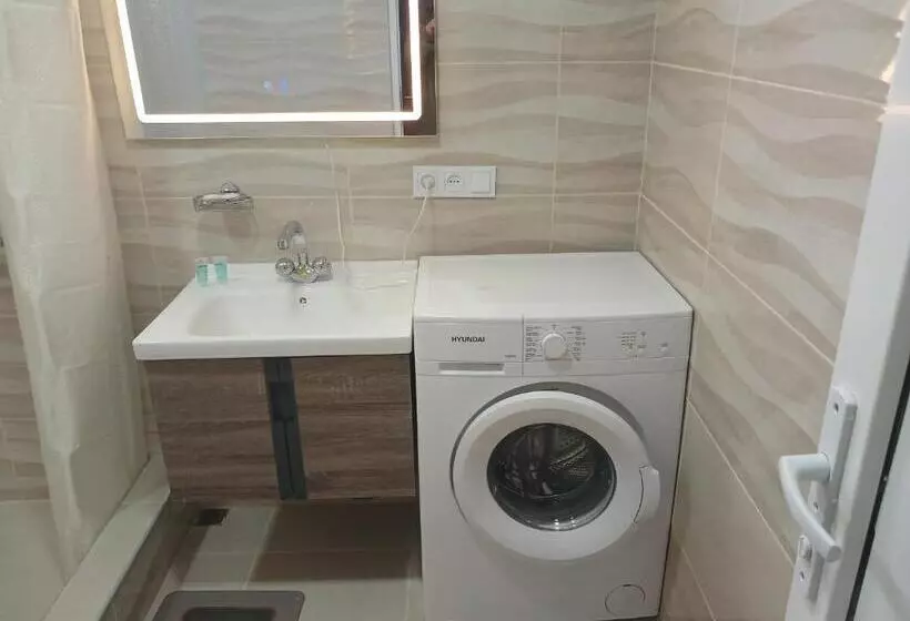 پانسیون Guest House Nano