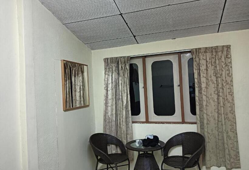 Pensão Sri Juliana Chalet