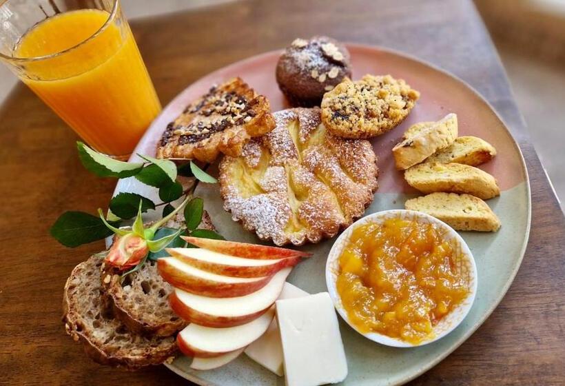 بنسيون Suite Atelier Arringo