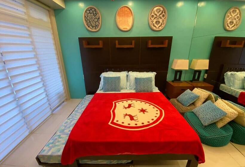 Pico De Loro Room Jacana A Bldg