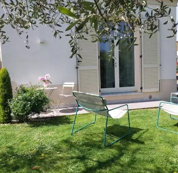 Aamiaismajoitus (B&B) Bee Home