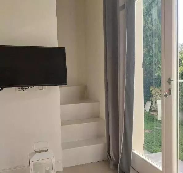 Aamiaismajoitus (B&B) Bee Home