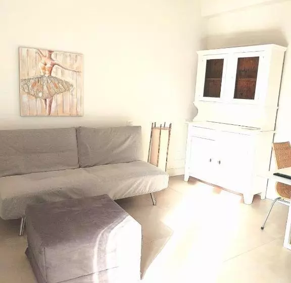 Aamiaismajoitus (B&B) Bee Home