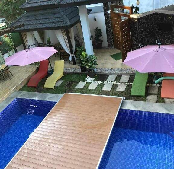 Bed and Breakfast Forest Green Resort