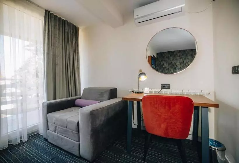 تختخواب و صبحانه Vila Radovics And Apartments