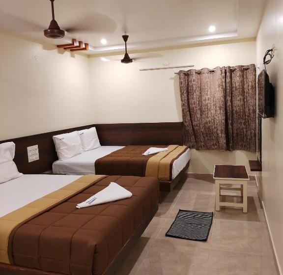 Отель Dkr Grand