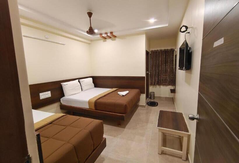 Отель Dkr Grand