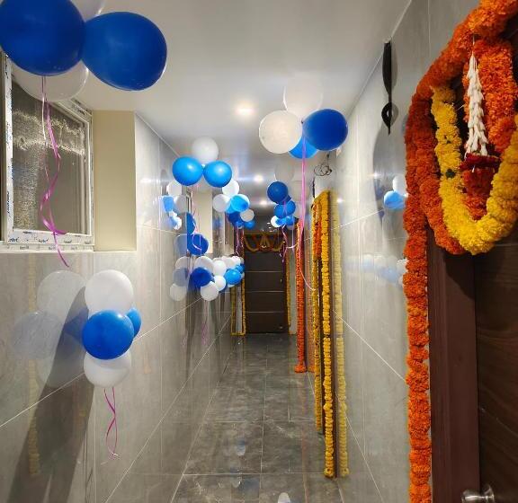 Отель Dkr Grand