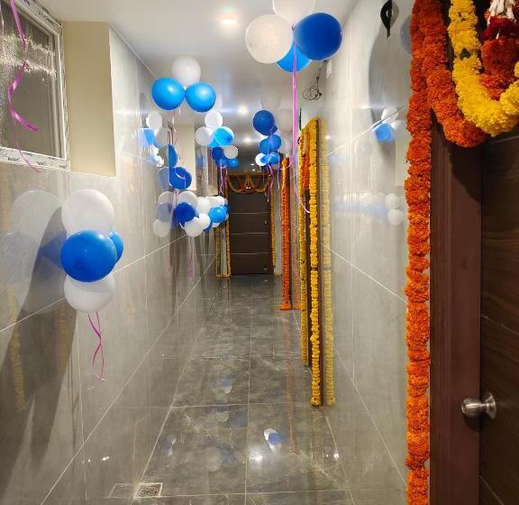 Отель Dkr Grand