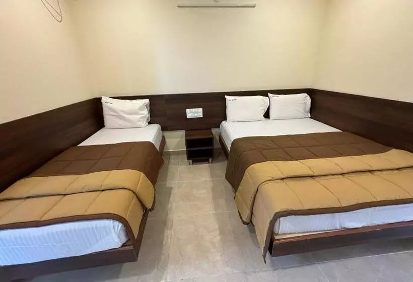 Hotelli Dkr Grand