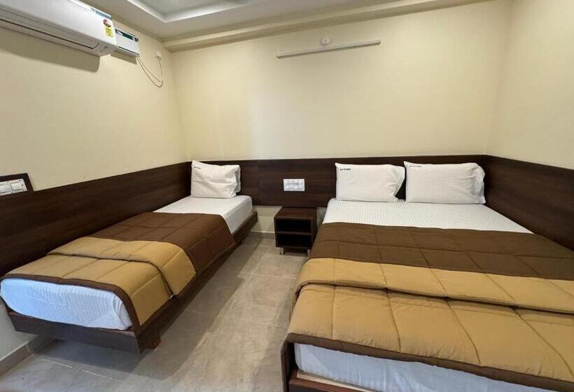 Отель Dkr Grand