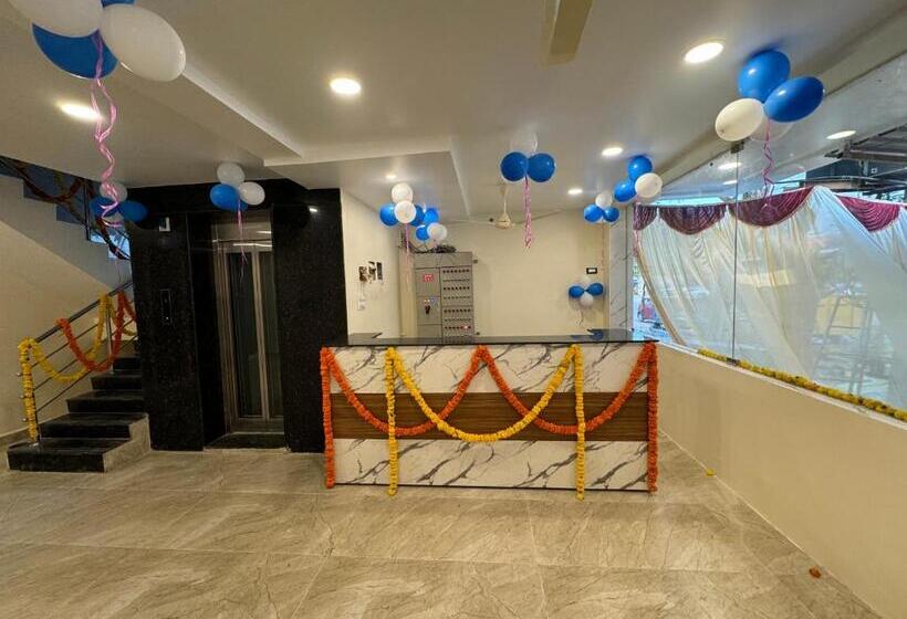 Отель Dkr Grand