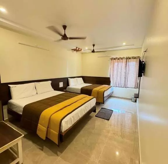 Hotelli Dkr Grand