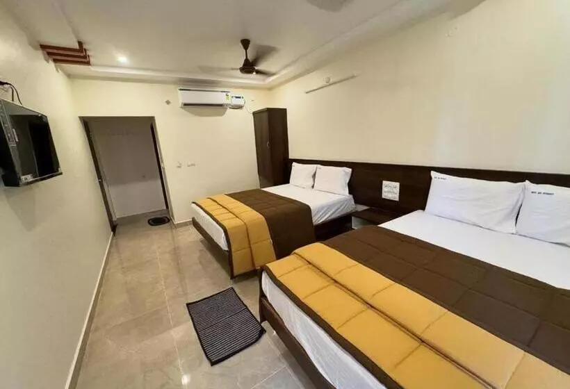 Hotelli Dkr Grand