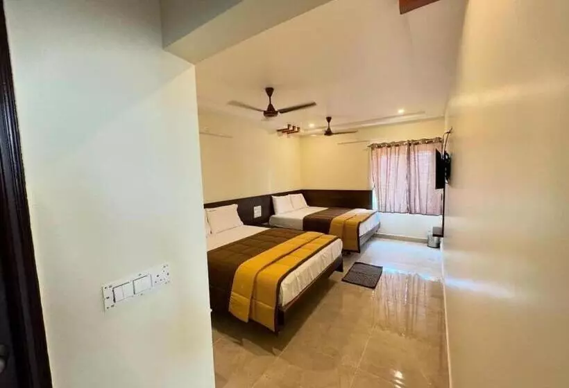 Hotelli Dkr Grand