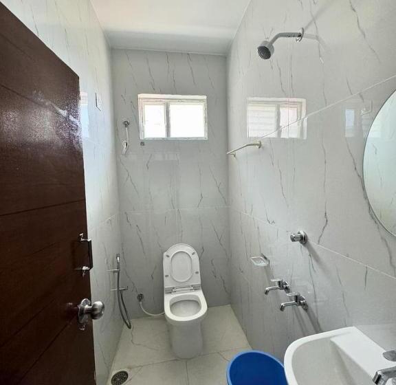 Отель Dkr Grand