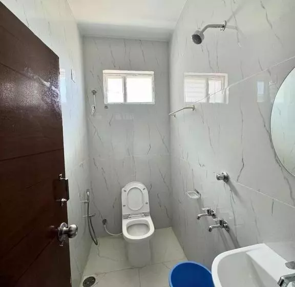 Hotelli Dkr Grand