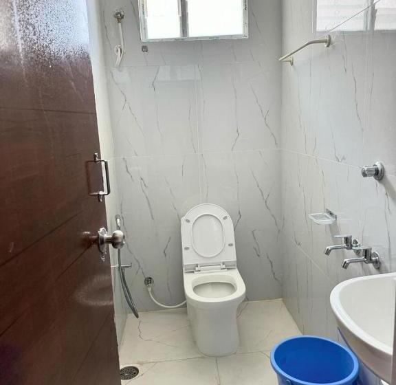 Отель Dkr Grand