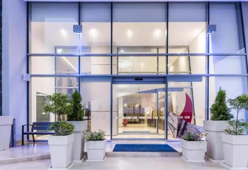 Hotelli Inn Express Barranquilla   Standard Twin   Colombia