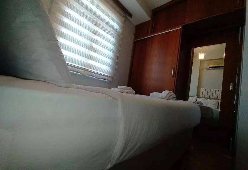 هتل Omar Sultan Park Suites
