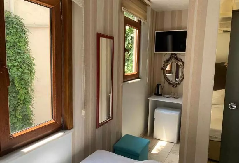 هتل Omar Sultan Park Suites