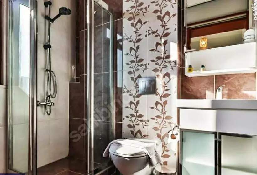 هتل Omar Sultan Park Suites