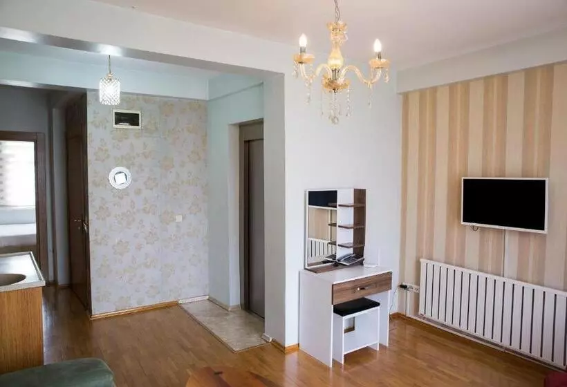هتل Omar Sultan Park Suites